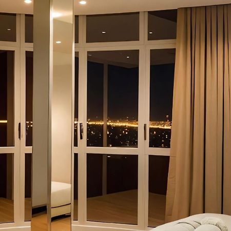 Amazing Appartement Au Centre Ville En Face Hilton & Gare Train De Tgv De Tanger 2N المظهر الخارجي الصورة