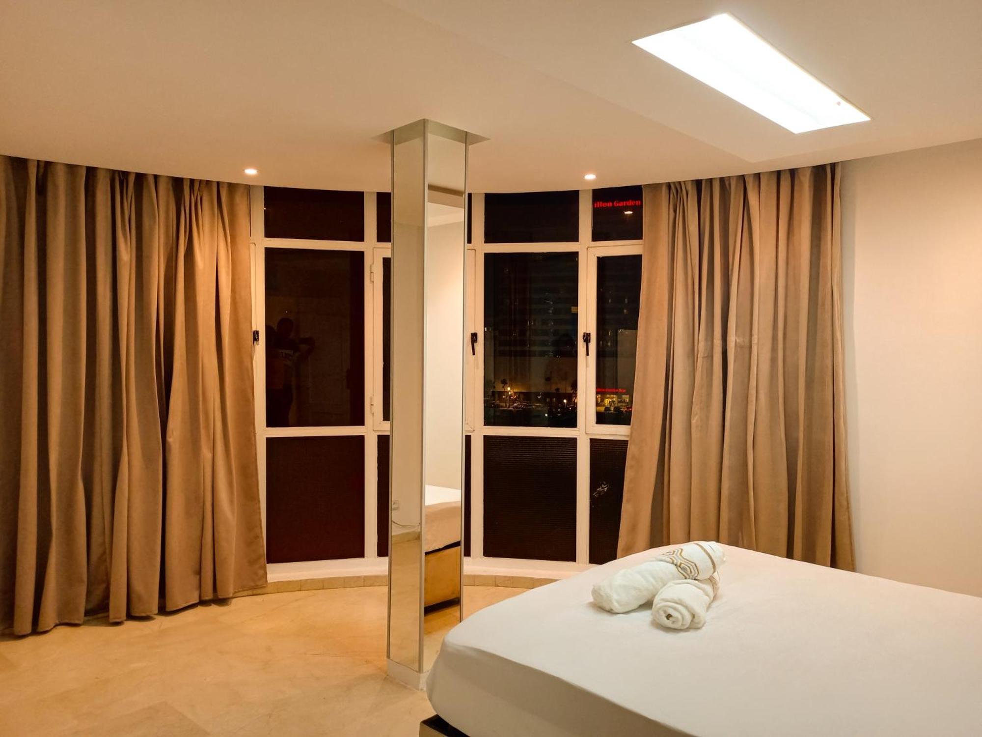 Amazing Appartement Au Centre Ville En Face Hilton & Gare Train De Tgv De Tanger 2N المظهر الخارجي الصورة